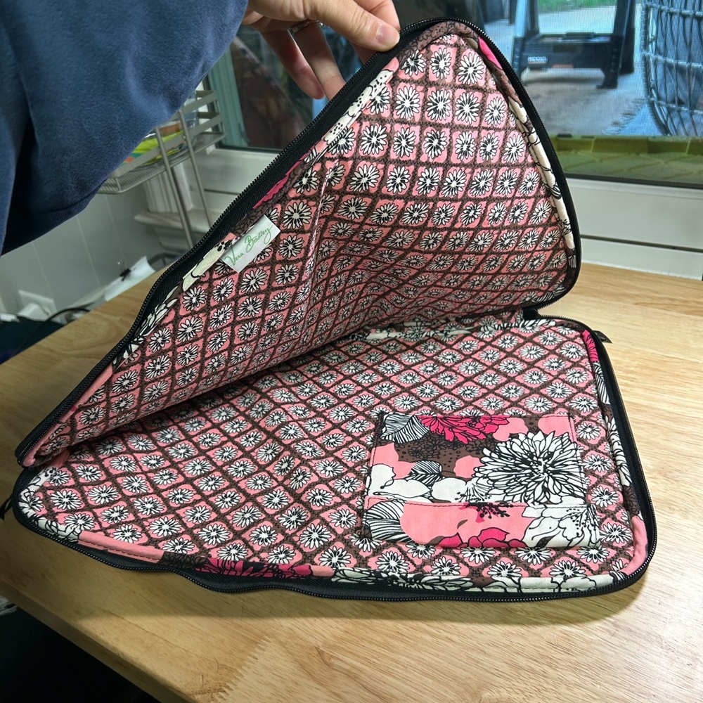 Pink Vera Bradley Laptop Case - Picture 2 of 5